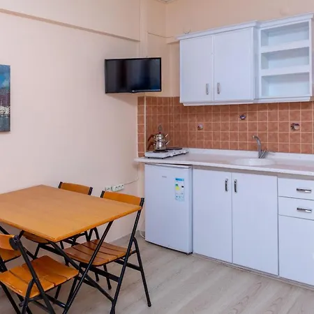 公寓式酒店 Uestuen 马尔马里斯