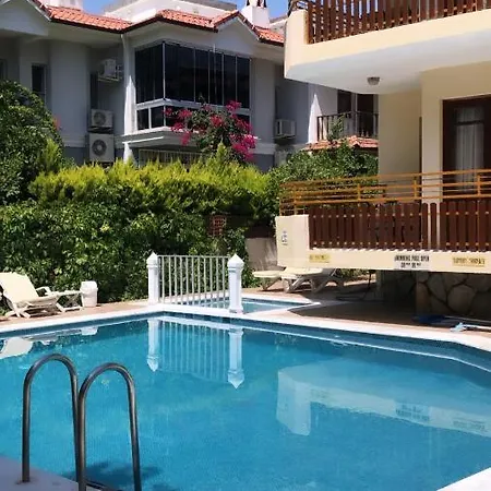 公寓式酒店 Uestuen 3*