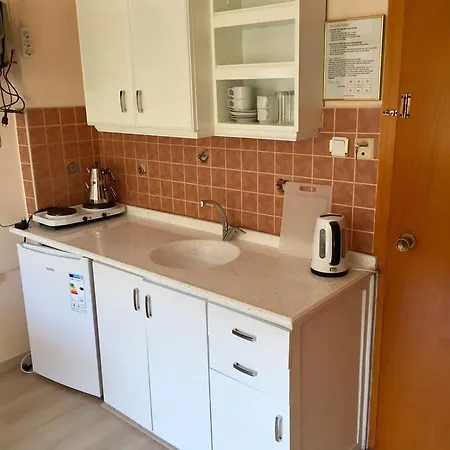 Uestuen 公寓式酒店