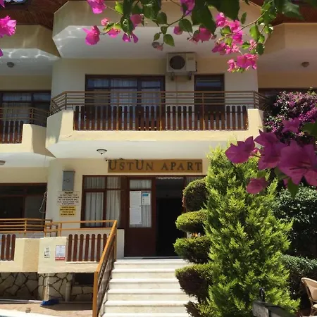 Uestuen Lejlighedshotel