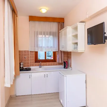 Aparthotel Uestuen